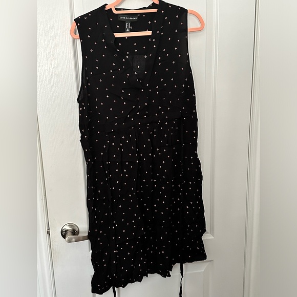 Black Dress | Love & Legend - Picture 2 of 3